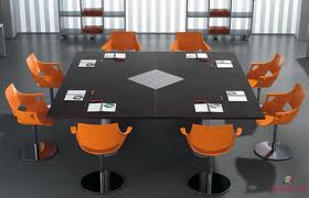 tavolo_riunione